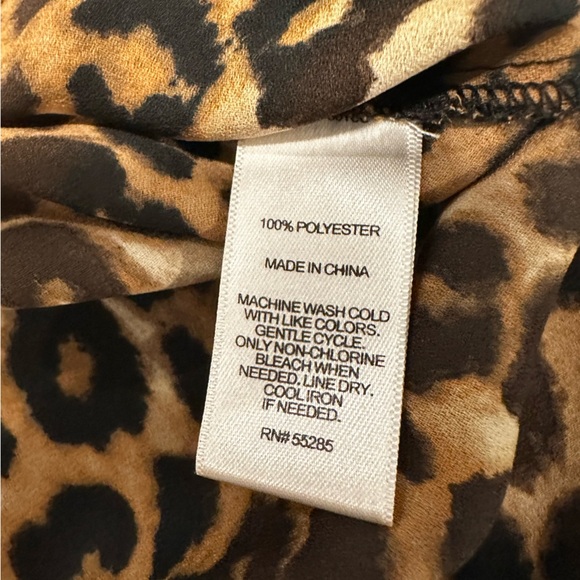 EUC Express Keyhole Cheetah Print Small Sleeveless Women’s Tank Top. Zipper Back - Picture 11 of 11